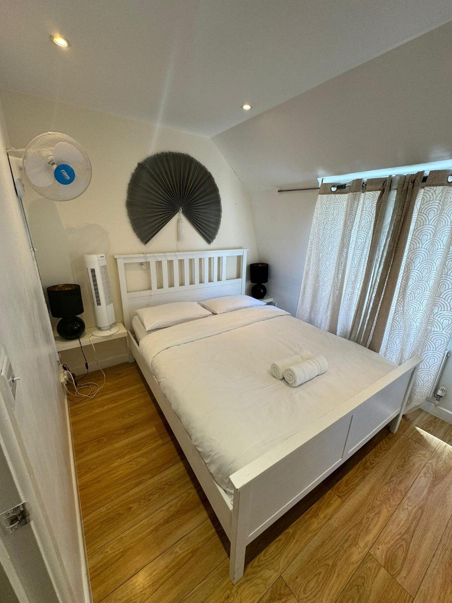 Sleep 8 In The Heart Of Hy4 Apartamento *