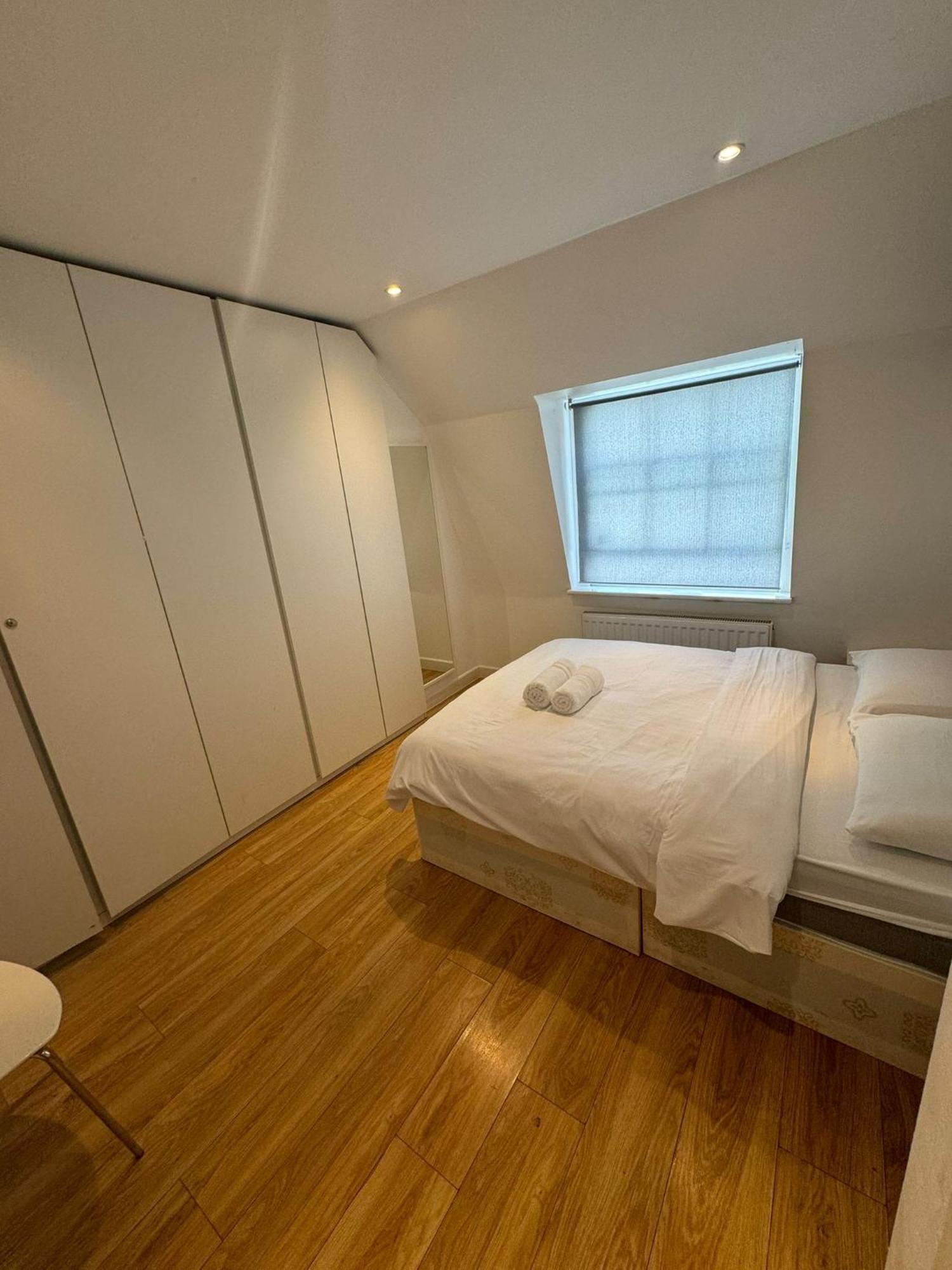 Sleep 8 In The Heart Of Hy4 Londres