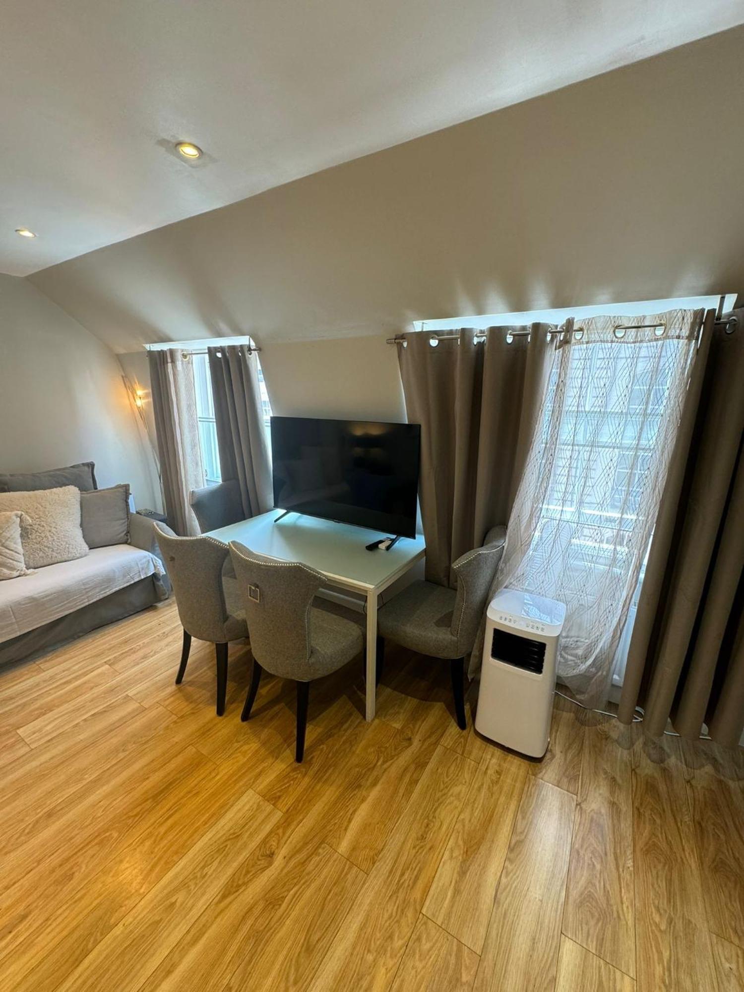 Apartamento Sleep 8 In The Heart Of Hy4