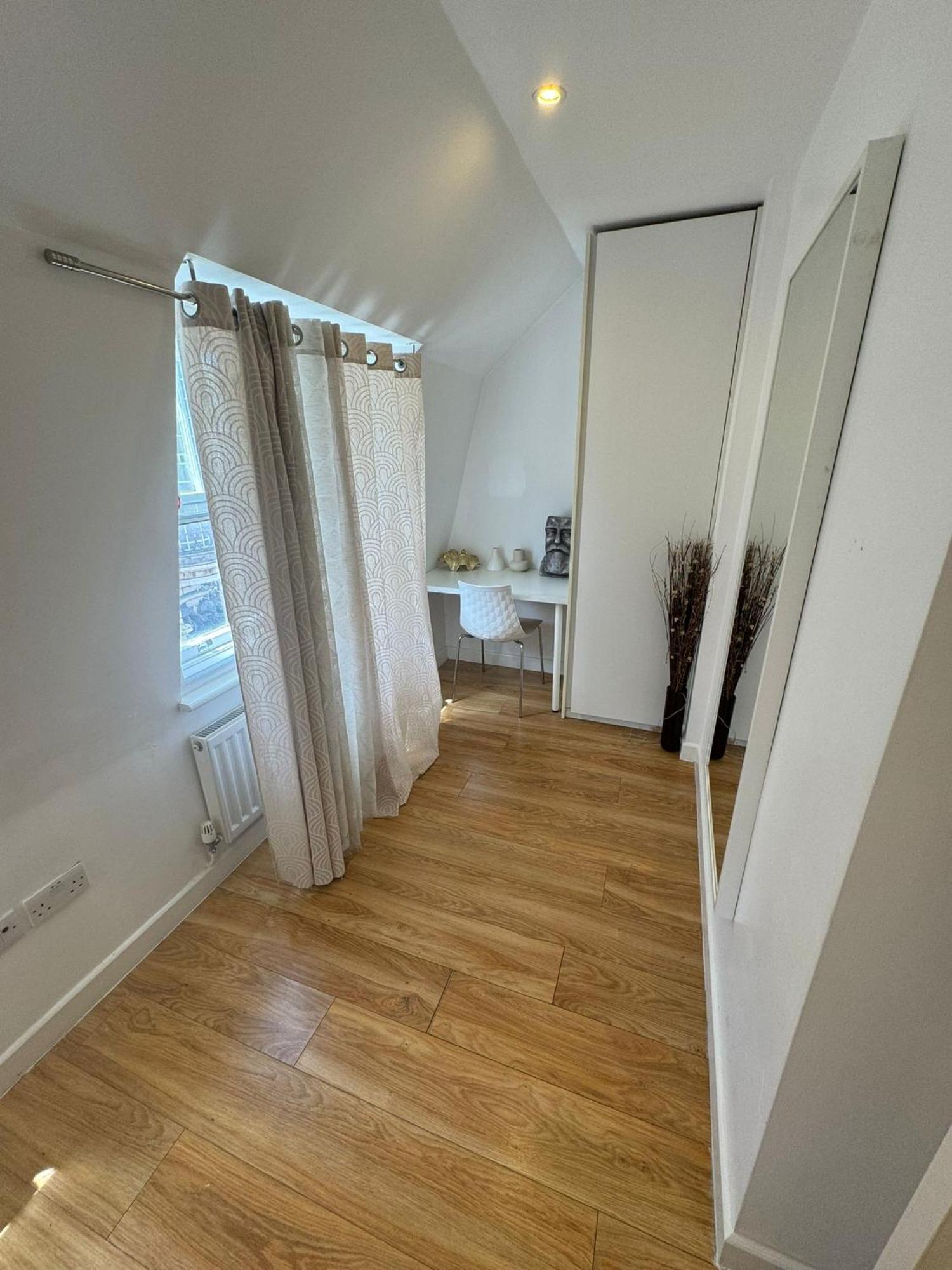 Sleep 8 In The Heart Of Hy4 Apartamento *